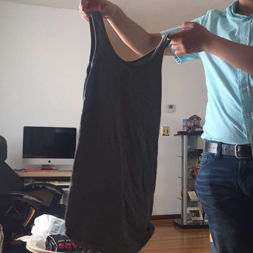 Gray tanktop